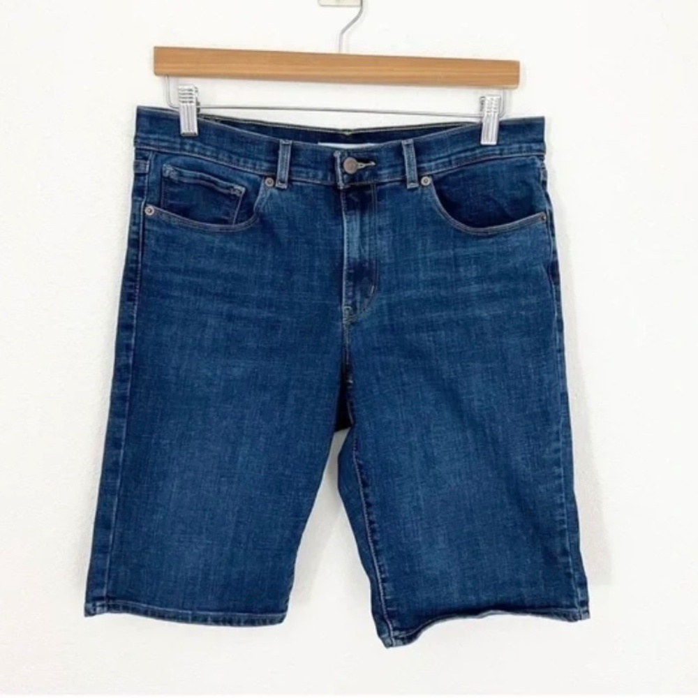 Levi’s l Bermuda Jean Shorts Size 30 Waist